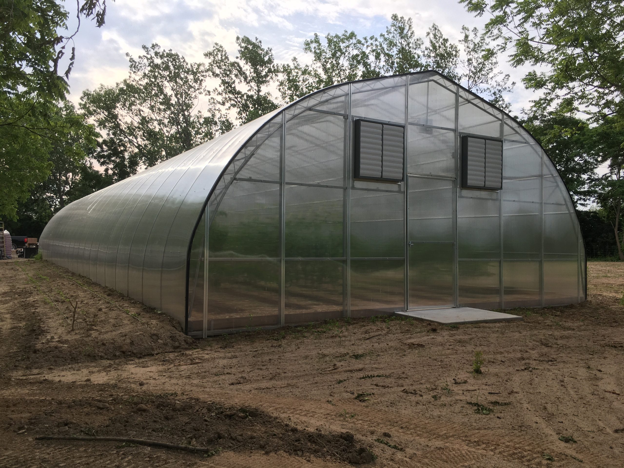 Commercial greenhouse manufacturing